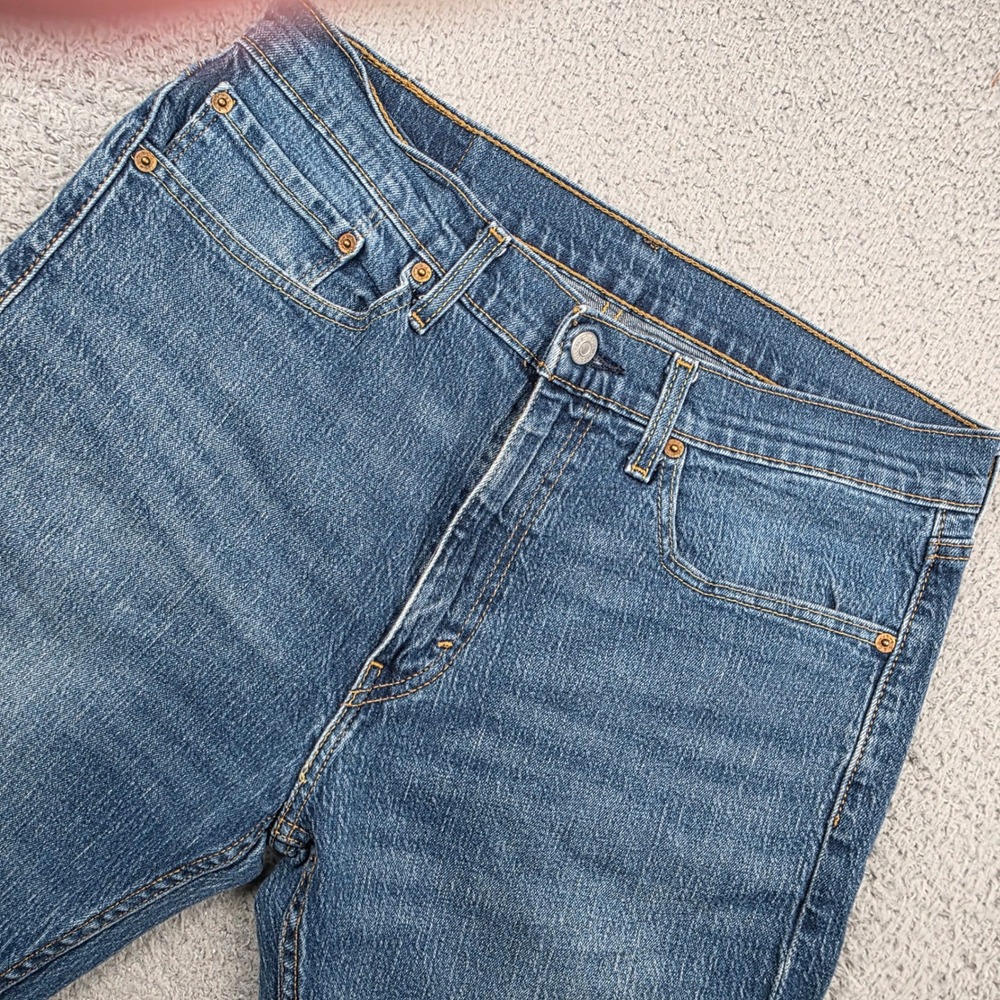 Levi's 505 Regular Fit Jeans Mens 34x30 Blue Medium Wash Straight Leg